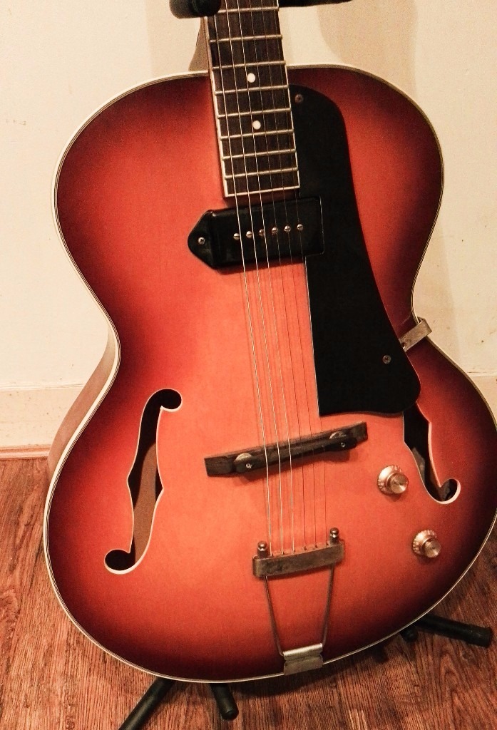 Small Body Electric Jazz Guitar Vintage Sun Burst Relic in Meadowbank