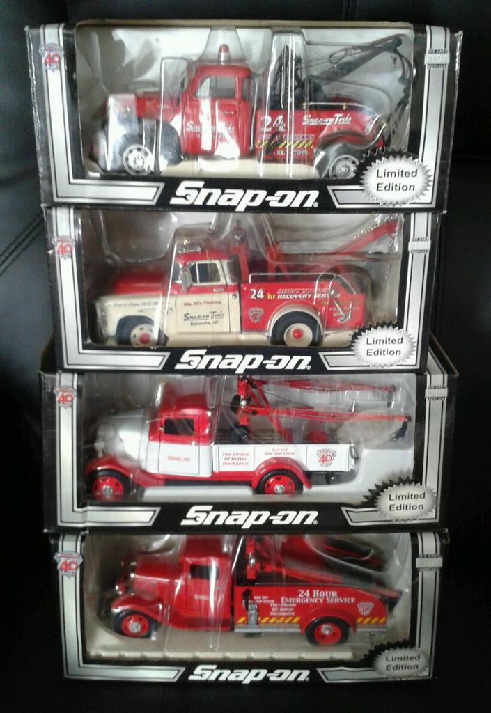 Snap on die cast 40th anniversary tow truck collection in Torpoint