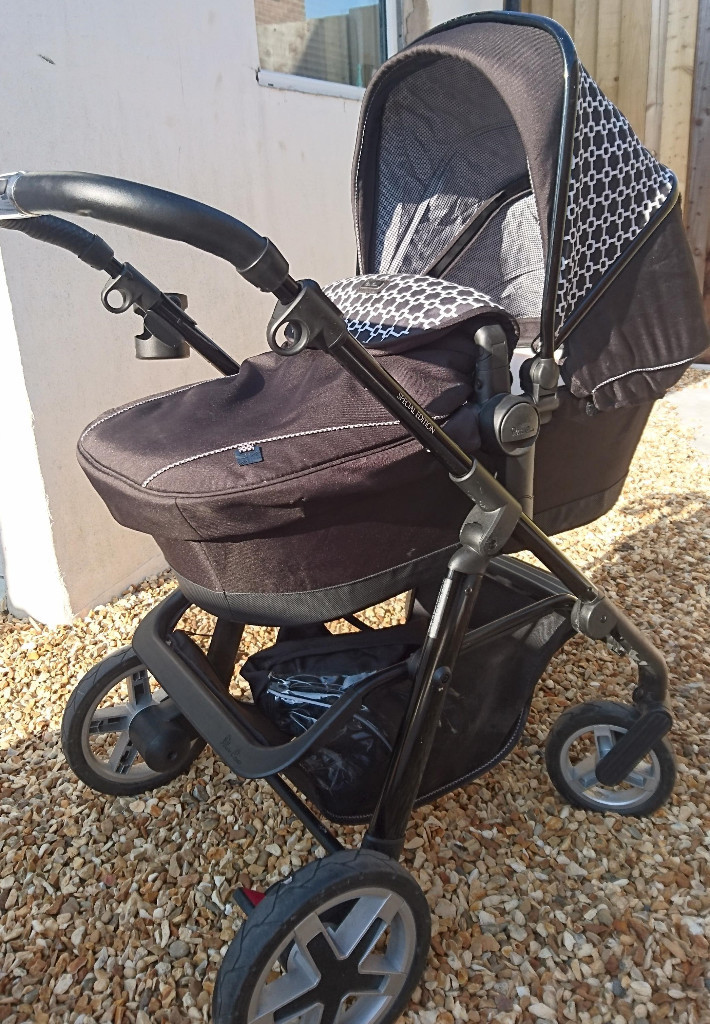 Silver Cross Limited Edition Black Links Pioneer Pram and Pushchair