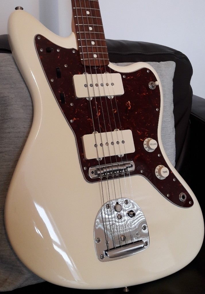 2010 FENDER USA JAZZMASTER AVRI 62 Mojo Pickups Staytrem Bridge