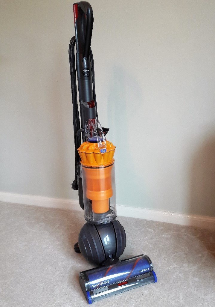 DYSON Light Ball Multi Floor Upright Vacuum Cleaner **8 months old