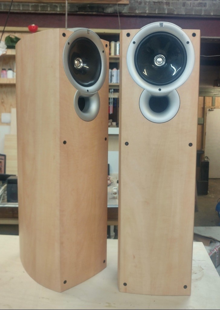 kef-q3-floorstanding-speakers-in-brighton-east-sussex-gumtree