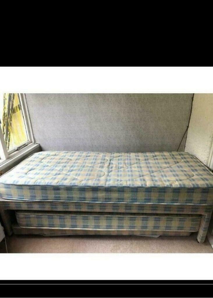 Single/double spare bed in Coulsdon, London Gumtree