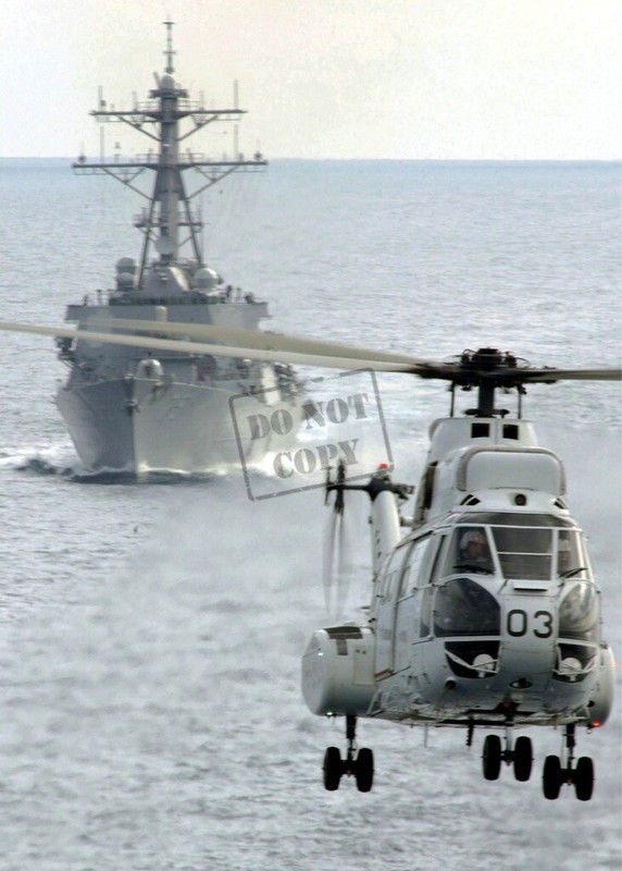 US Navy USN SA-330 Puma helicopter USS DONALD COOK (DDG 75) EF 8X12  PHOTOGRAPH