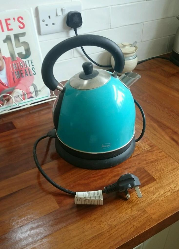 Teal kettle and toaster set (swan) in Kingswood, Bristol Gumtree