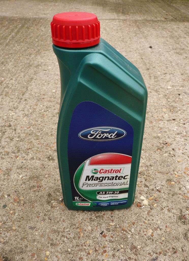 Castrol magnatec 5w30 ford