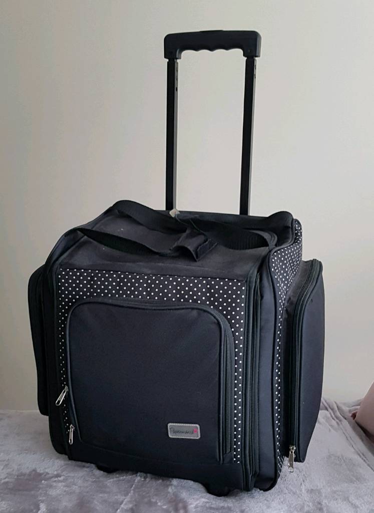 Case Bag Trolley on wheels. Beauty or arts and crafts | in Corfe Mullen