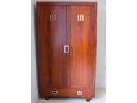 *** Exceptional Wardrobe in Solid Wood Red Mahogany ***
