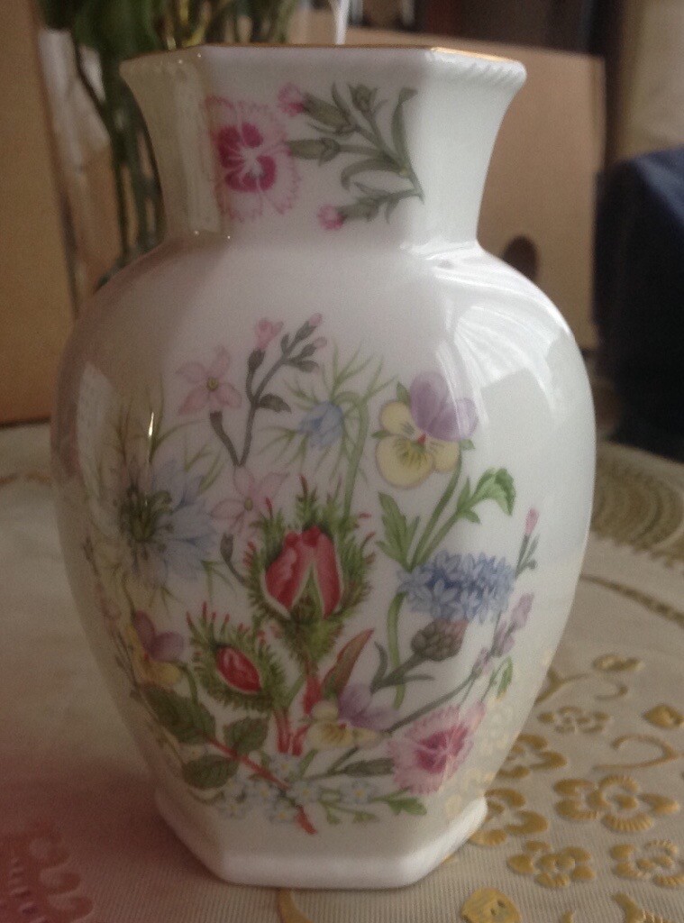 Aynsley Wild Tudor Small Vase And The Art Of Chokin Spice Jar In