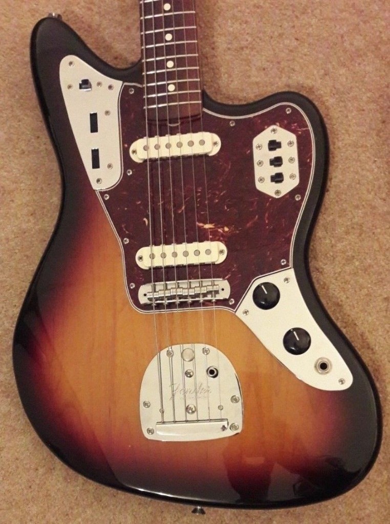 FENDER USA JAGUAR with MOJO PICKUPS American Vintage 62 Reissue AVRI sunburst electric guitar
