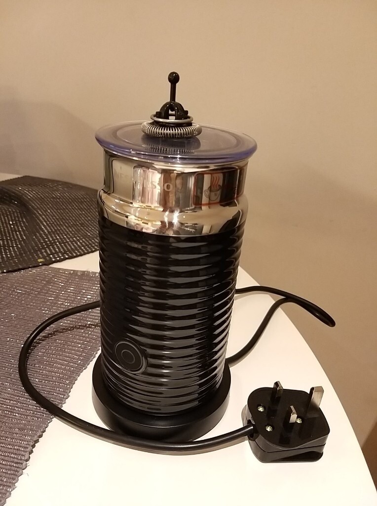 Nespresso coffee machine | in Raynes Park, London | Gumtree