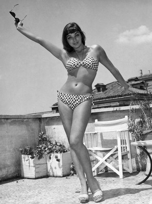 Joan Collins 8x10 Picture Simply Stunning Photo Gorgeous Celebrity 2のebay公認海外通販 セカイモン