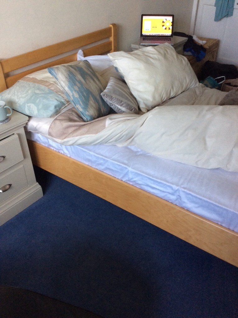 4 foot bed small double complete with mattress in Stockbridge, Edinburgh Gumtree