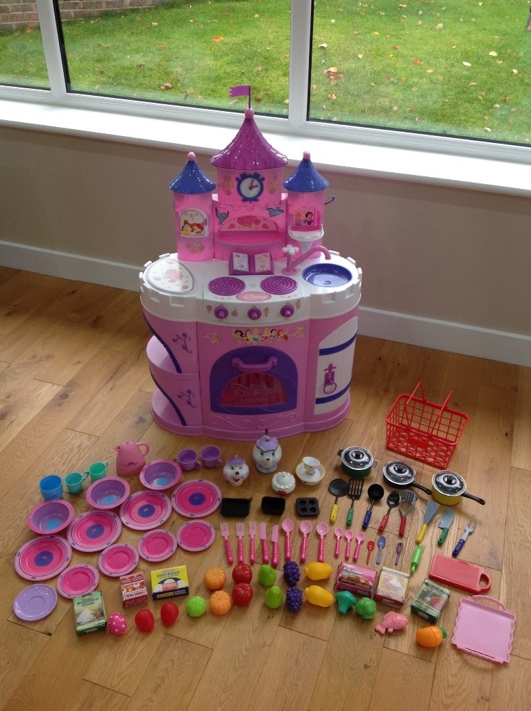 Deluxe Disney Princess Toy Play Kitchen with sounds in Chandlers Ford