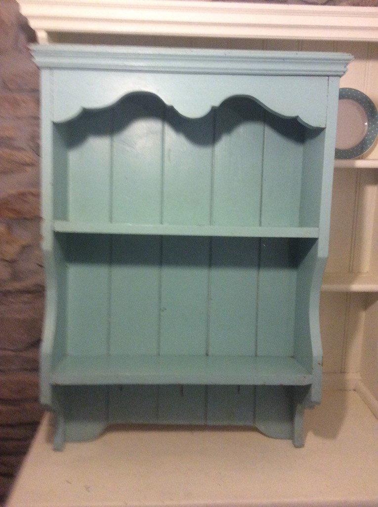 Vintage Painted Solid Pine Shabby Chic Wall Mounted Shelving Unit in
