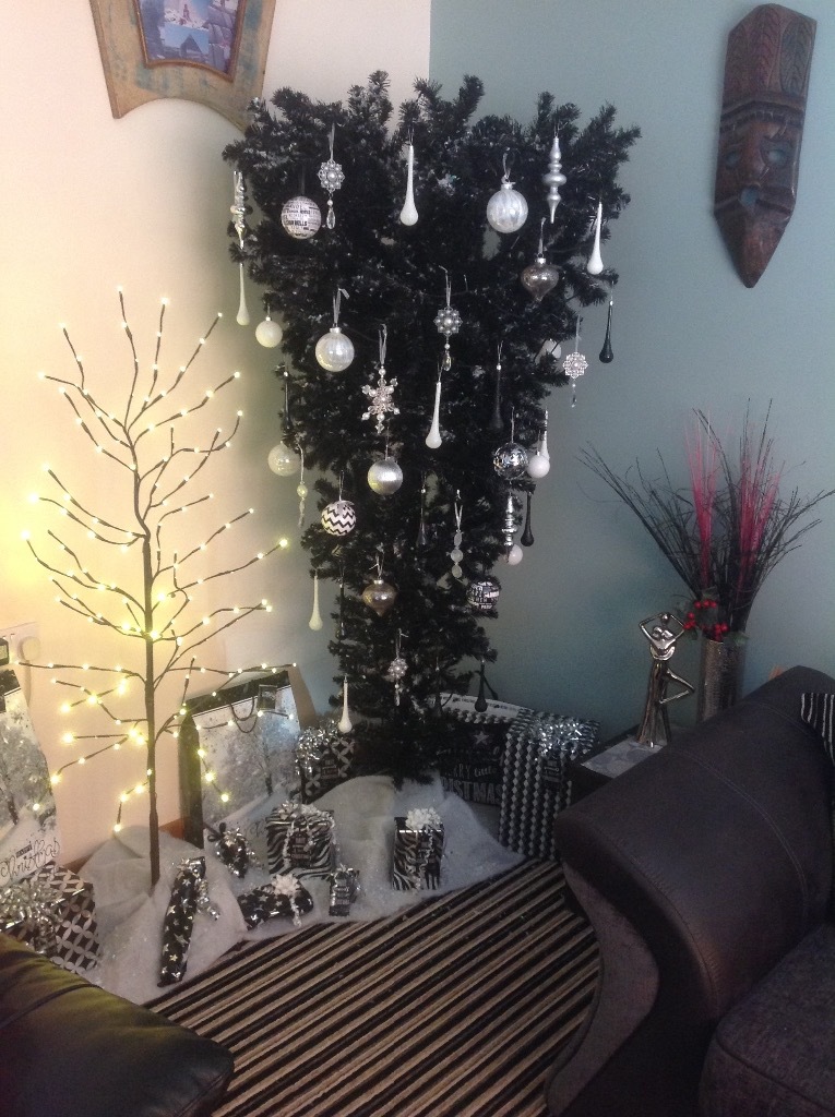 BLACK 6FT UPSIDE DOWN CHRISTMAS TREE in Darlington, County Durham
