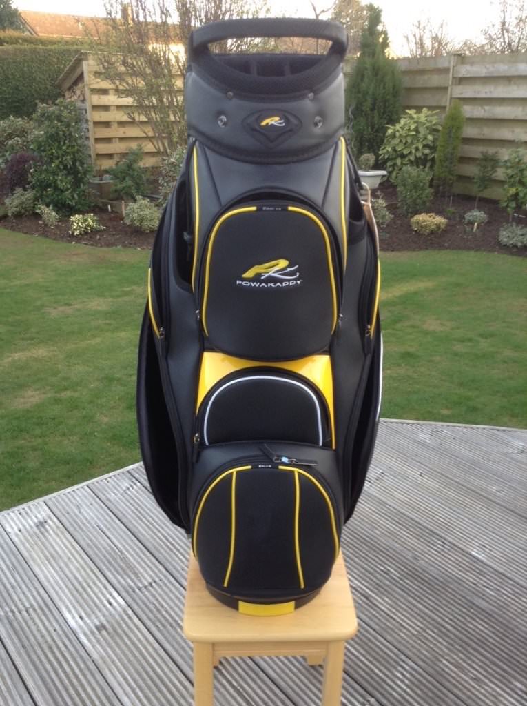 POWAKADDY PREMIUM GOLF BAG ALMOST AS NEW in Ayr, South Ayrshire
