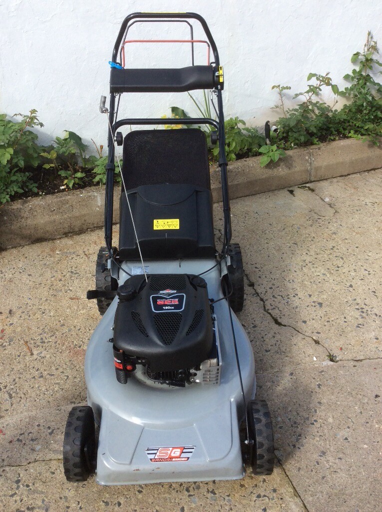 PETROL SELF DRIVE LAWNMOWER. BRIGG&STRATTON 625 SERIES ENGINE 190CC. 23