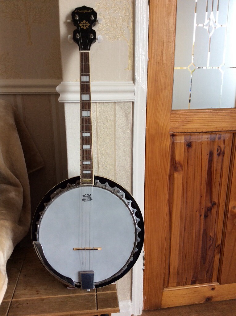 Tenor 4 string banjo hardly used very good condition. in Liverpool