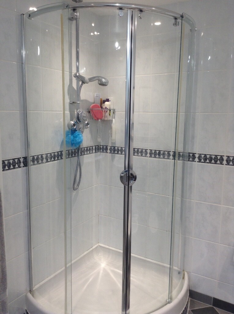 DAANIS Matki Shower Enclosure 1200 X 900
