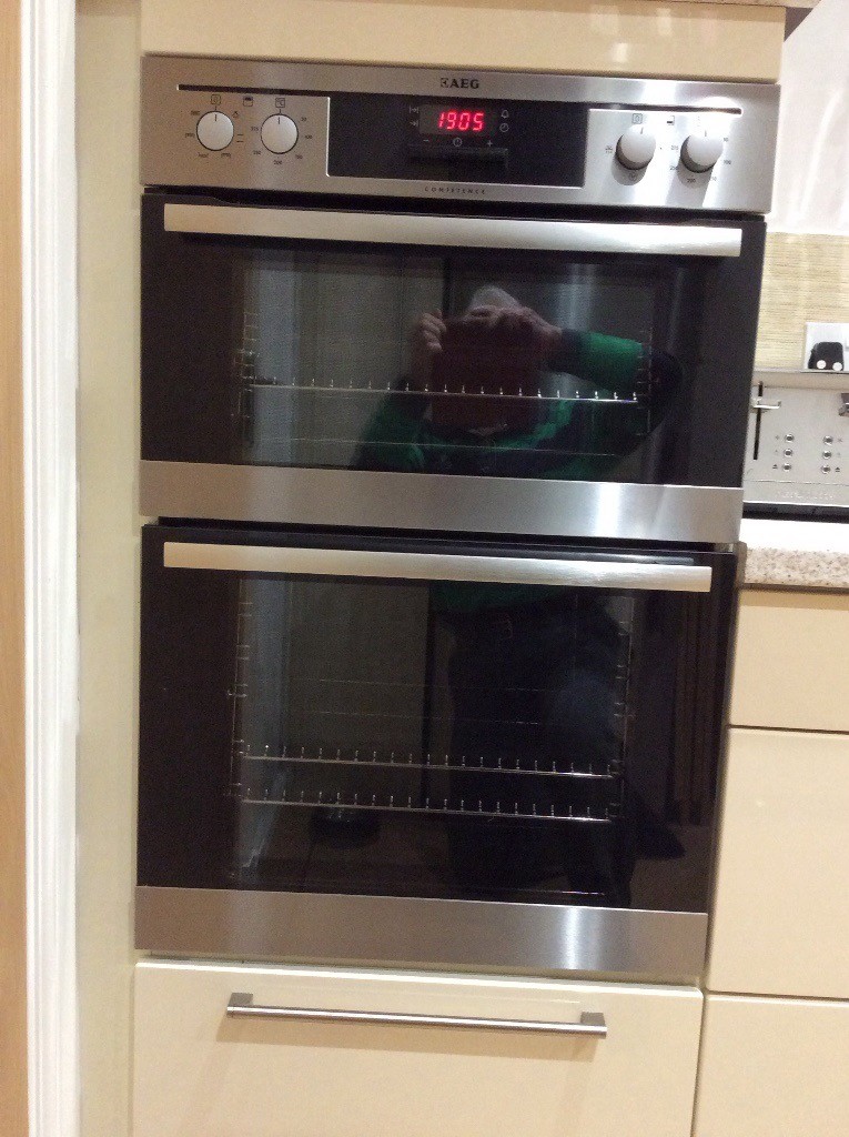 AEG double oven 4yrs old very good condition in Kirkliston, Edinburgh