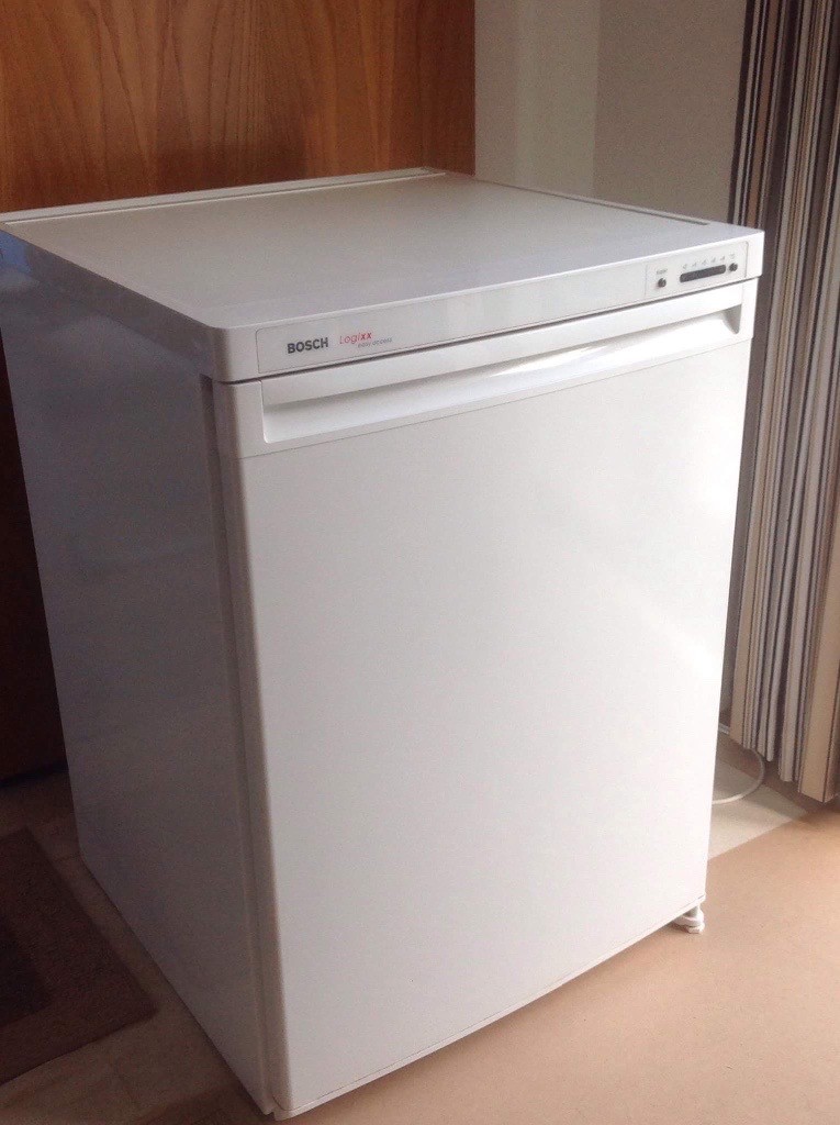 Bosch Fridge Good Working Order In Oldbrook Buckinghamshire