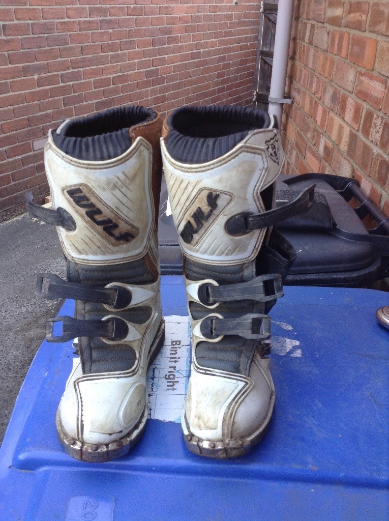 Kids motorbike boots in Chester Le Street, County Durham Gumtree