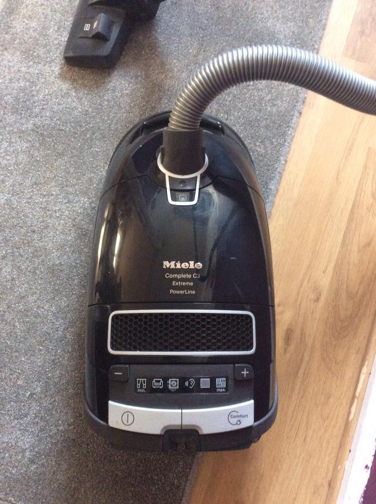 Miele complete C3 extreme power line vacuum hoover in Stokenchurch