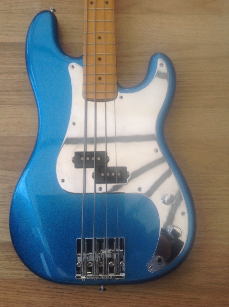 Fender precision bass guitar Steve Harris made in japan in