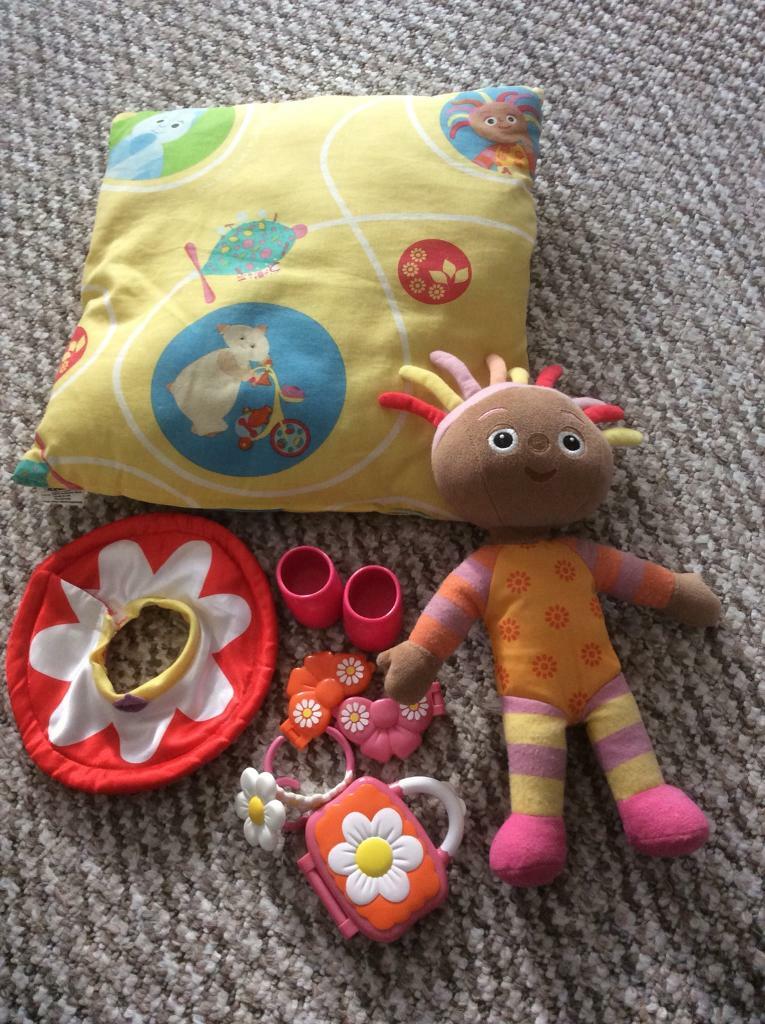 Upsy Daisy Dress Up Soft Toy & In The Night Garden Pillow in Drayton