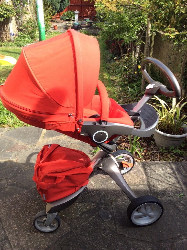 Stokke Xplory V3 Pramchair Buggy Stroller in good condition with carry
