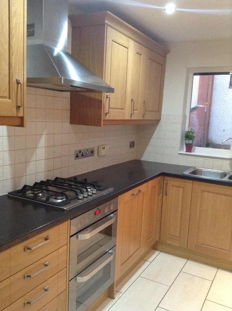 Kitchen Units, Oak, solid carcasses from Wickes, plus appliances