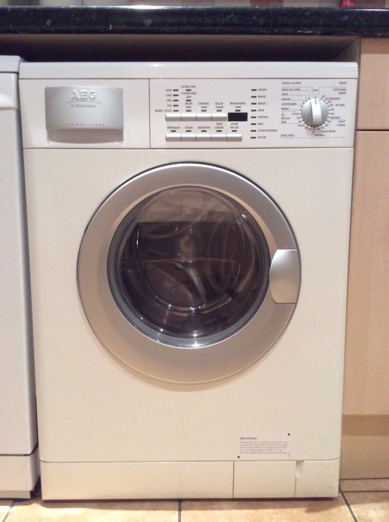 AEG Electrolux Lavamat Turbo 16830 Washer/Dryer for sale. Fantastic