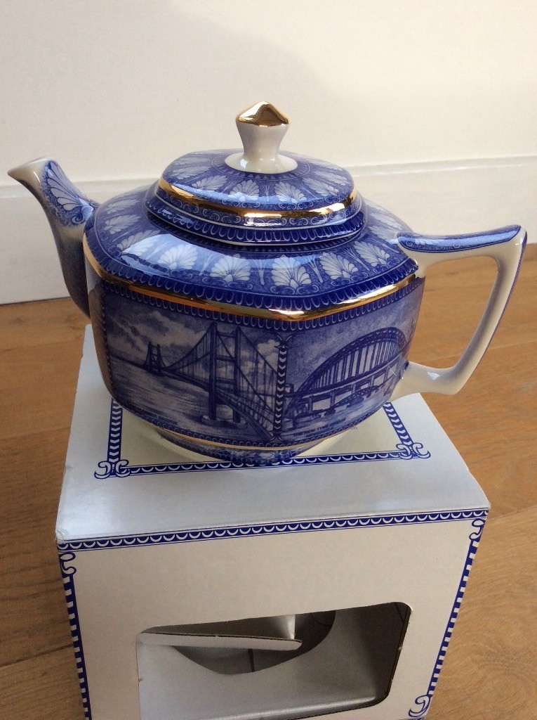 Collectible RINGTONS Bridges Teapot by Wade Ceramics BNIB in Louth