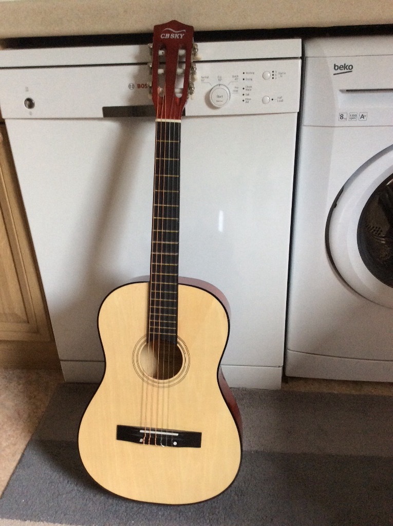 36'' Classical Guitar CB SKY (Smyths Toy Store) in Southampton