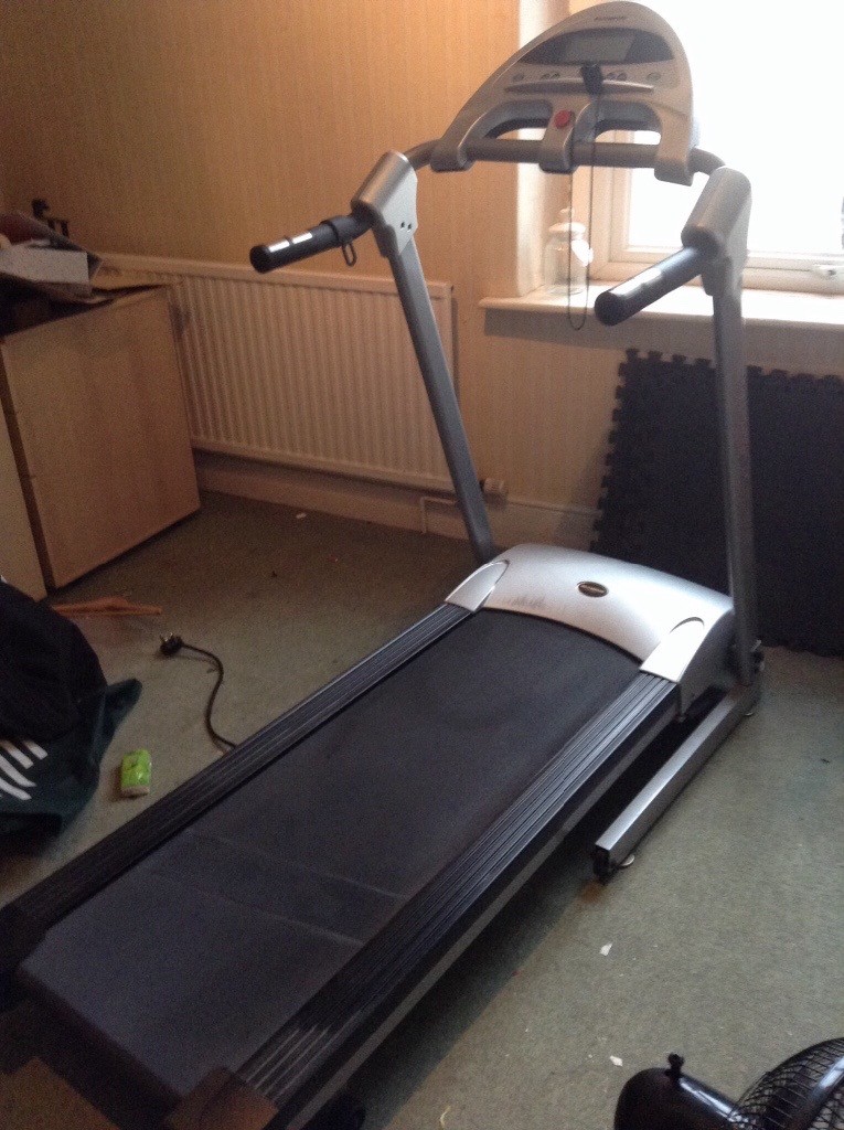 OLYMPUS SPORT MOTORISED TREADMILL ODYSSEY MODEL, FOLDS FOR STORAGE
