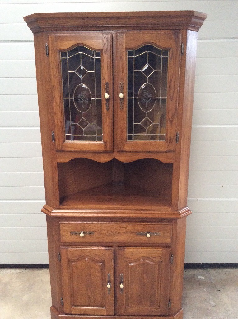 Oak Corner Cabinet Dresser In Kilmaurs East Ayrshire Gumtree