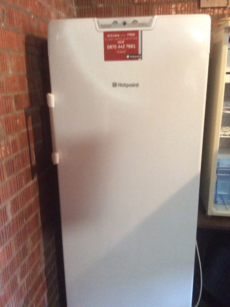 Hotpoint Freezer, FZ150, upright, white, 5 drawers, frost free