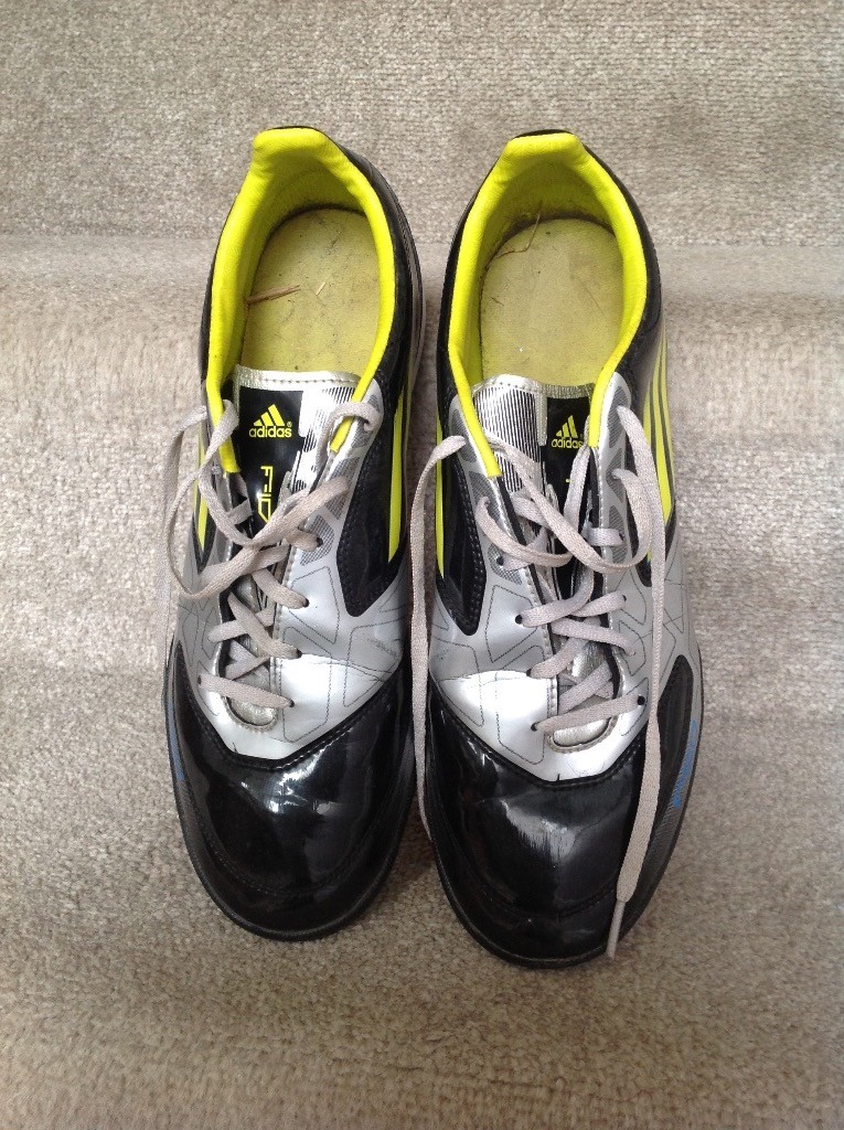adidas trainers 9 adidas trainers 9