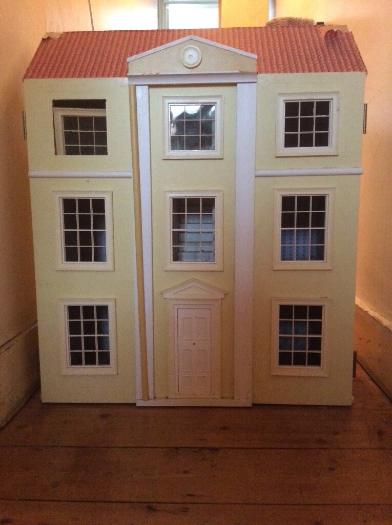 Used doll house for sale in Reading, Berkshire Gumtree