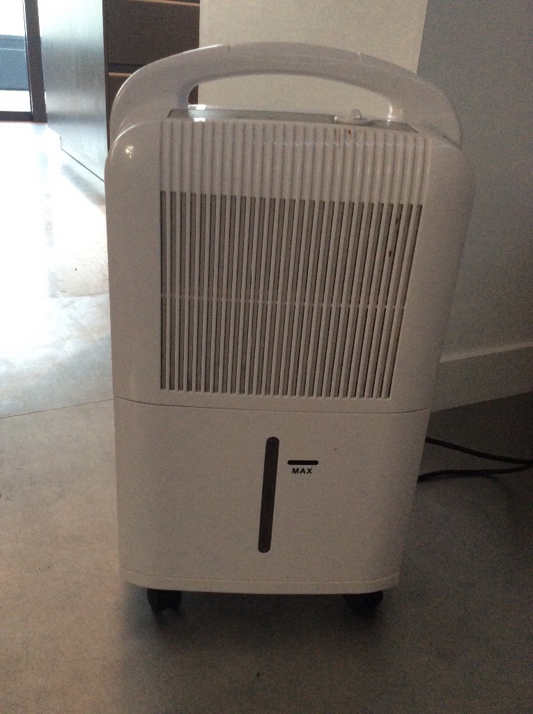 Screwfix Dehumidifer X2 in Stroud, Gloucestershire Gumtree