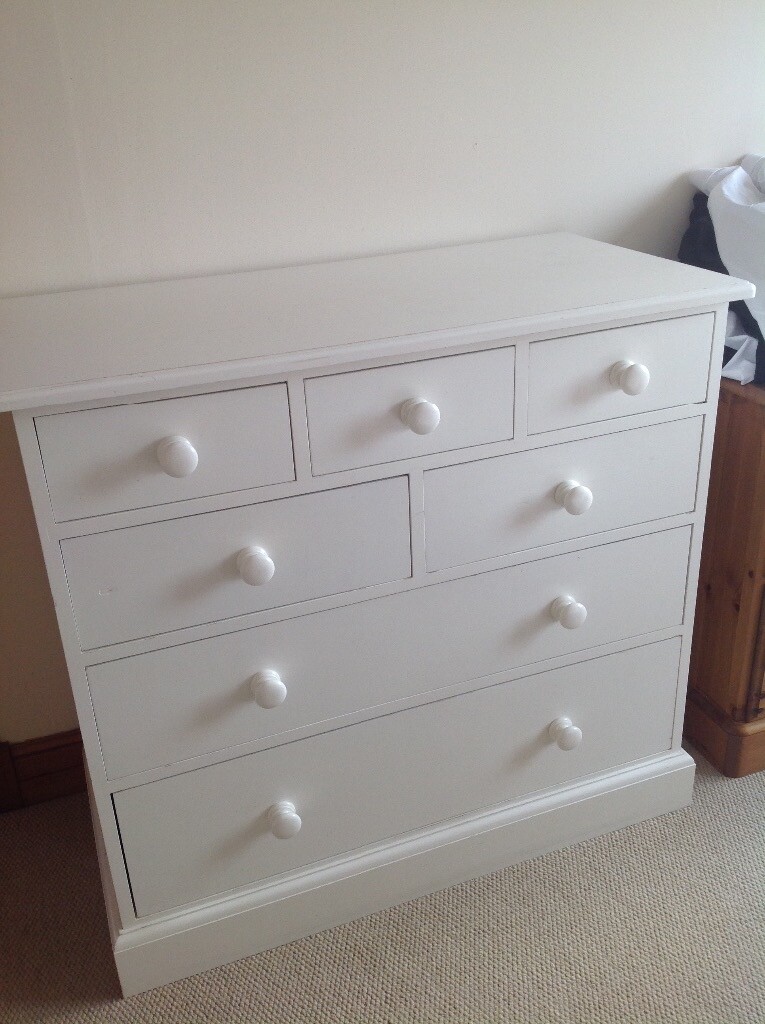 White solid wood chest of drawers in Angus Gumtree