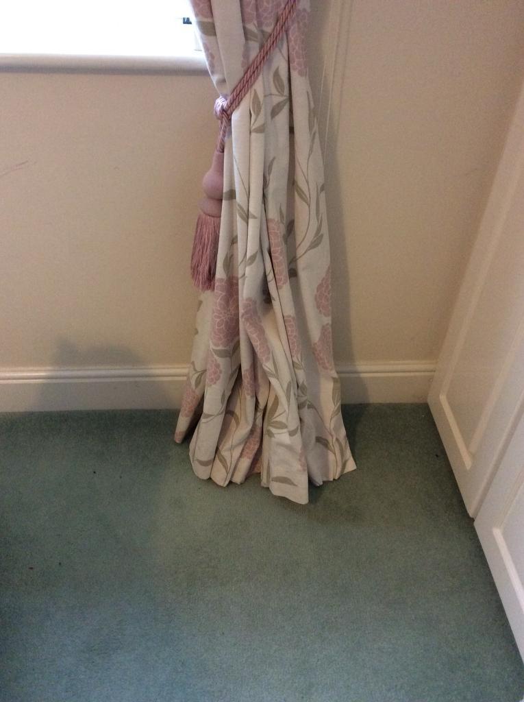 Laura Ashley Curtains In Chalk Pink Extra Large In Bedlington