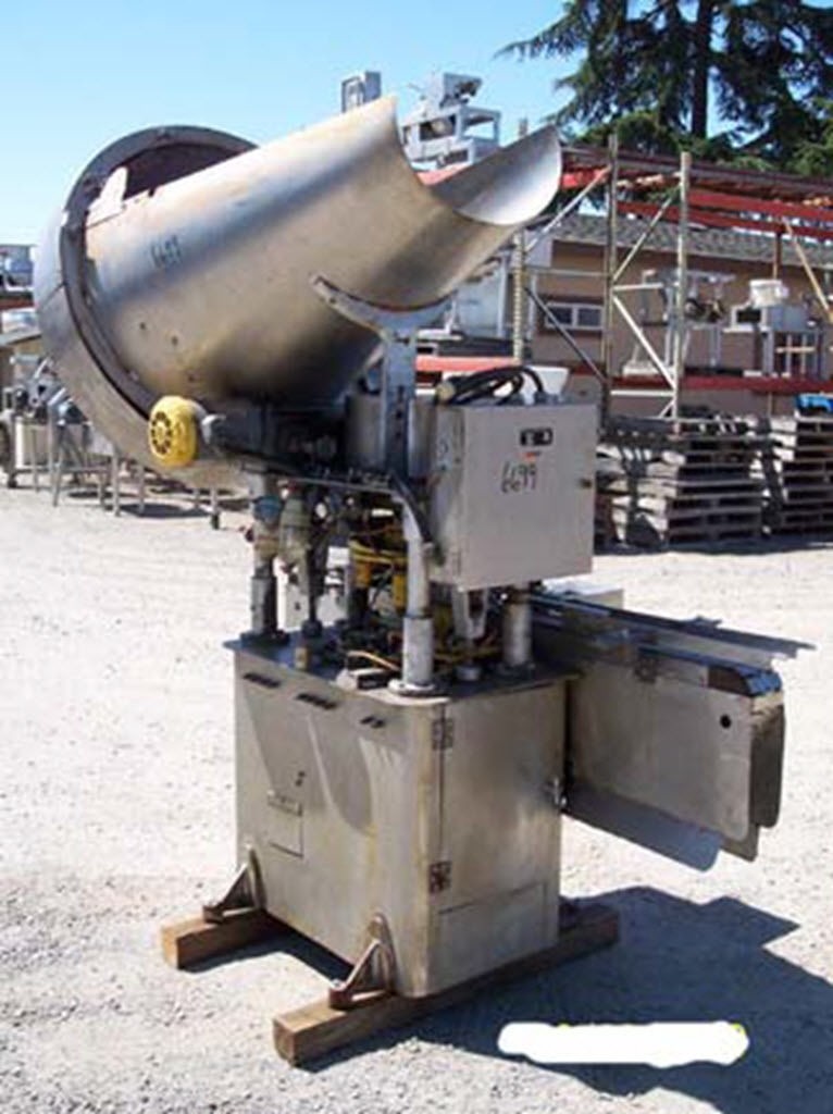 Resina model S 41 capper; 1/4 twist cap 3 11/32 in diam; S/S base; 6 ft conveyor