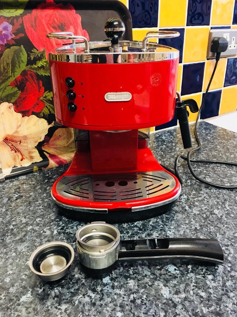 DeLonghi Coffee maker red in Partick, Glasgow Gumtree