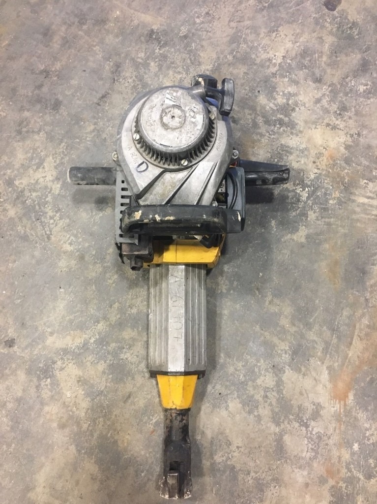 WACKER NEUSON BH23 PETROL 2 STROKE CONCRETE BREAKER ANTI VIBRATION JACK
