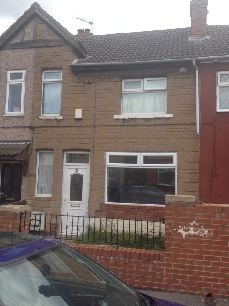 4 Bed House to Rent Princes Crescent Edlington Doncaster in Edlington