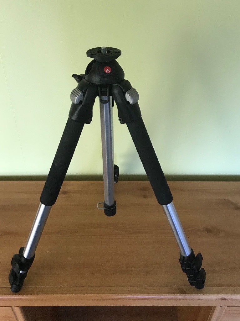 Manfrotto 190 Pro Aluminium Tripod in Larbert, Falkirk Gumtree