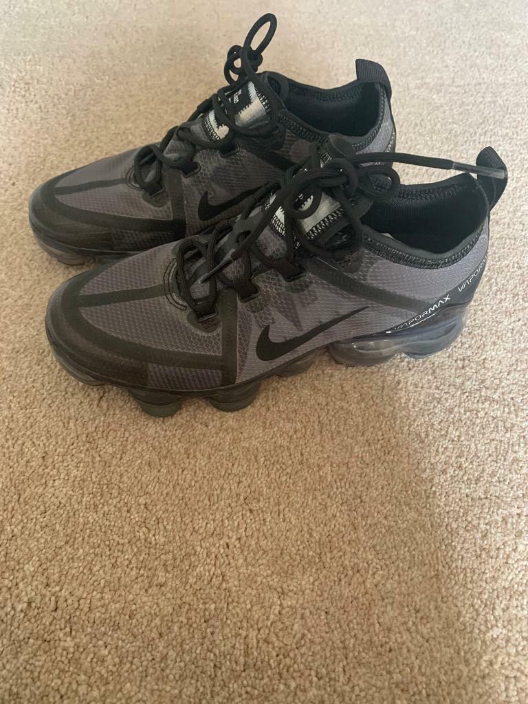 nike junior size 5