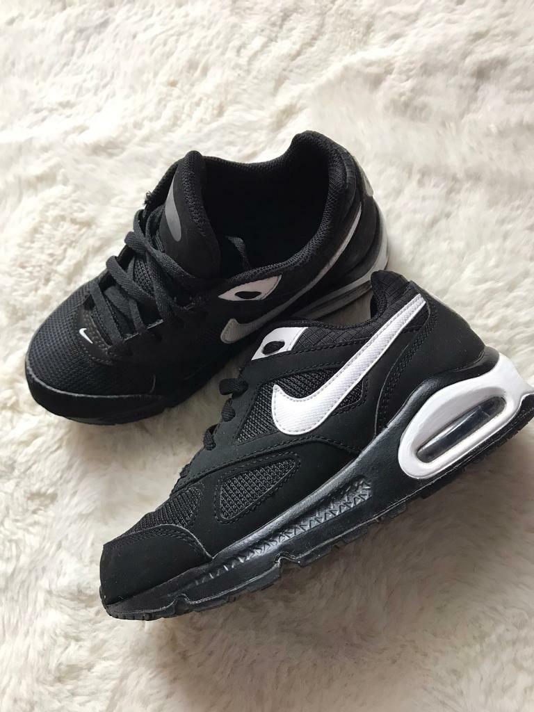 boys nike trainers size 12